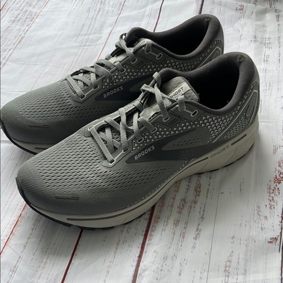 Brooks Other - Brooks Ghost 14  Men's Gray Running Shoes 12.5